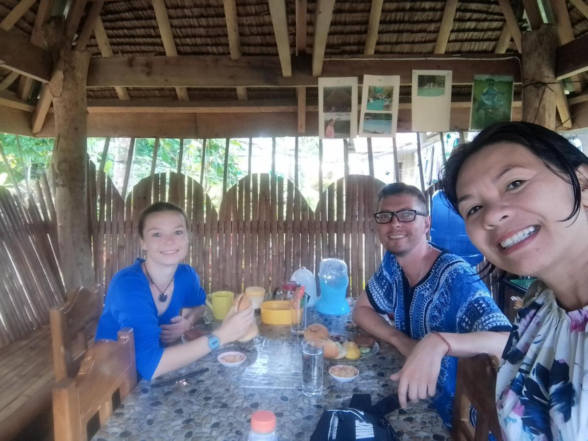 Lhoyjean Garden Hostel Batuan 외부 사진
