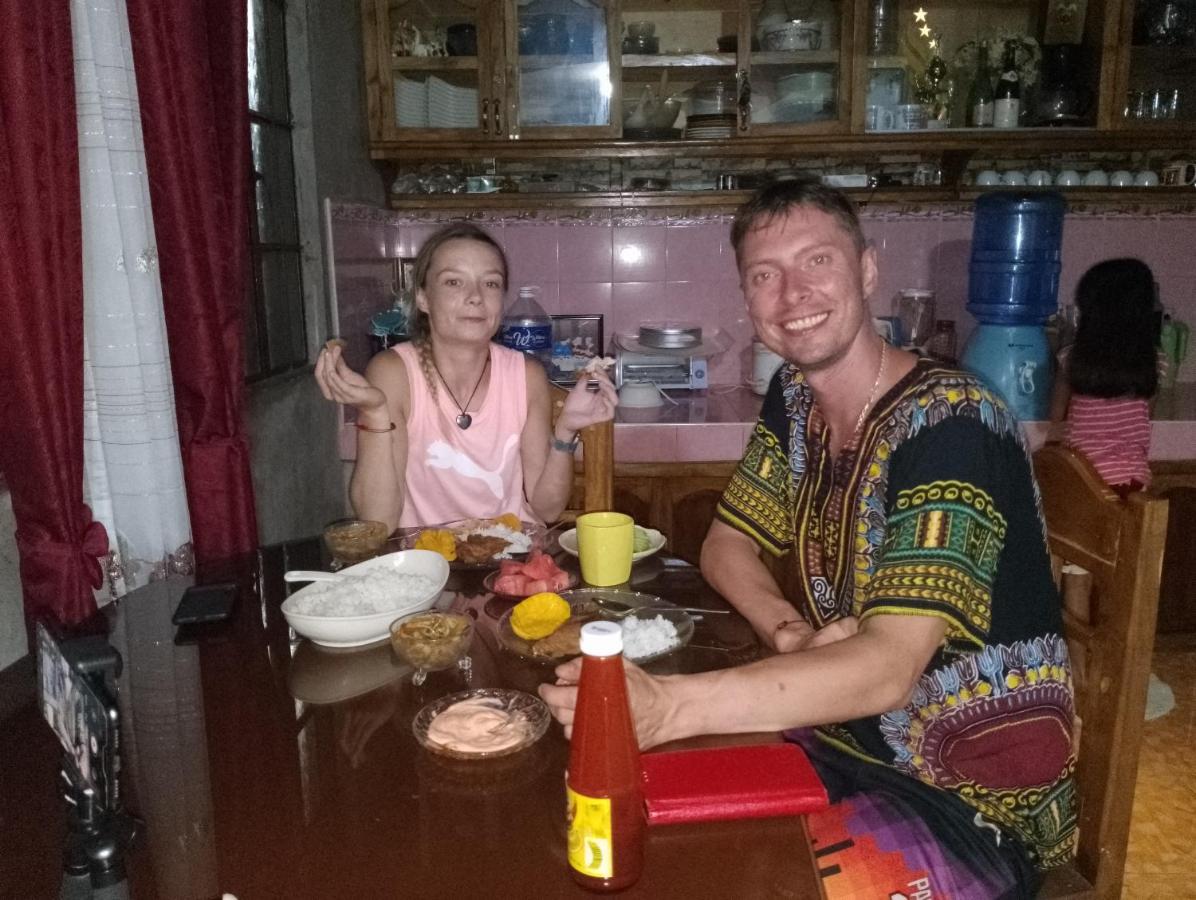 Lhoyjean Garden Hostel Batuan 외부 사진