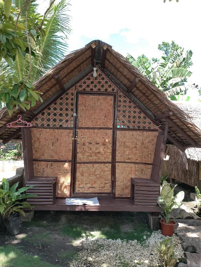 Lhoyjean Garden Hostel Batuan 외부 사진