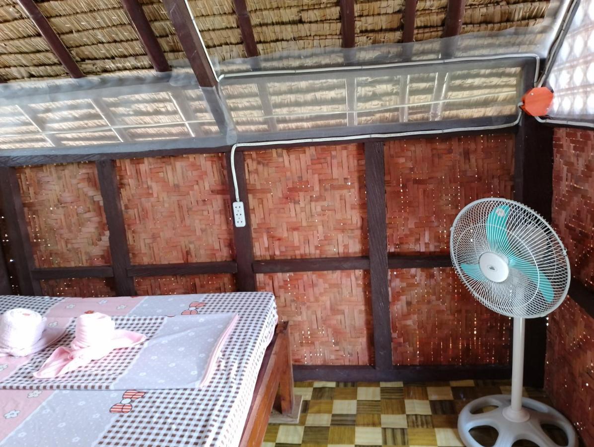 Lhoyjean Garden Hostel Batuan 외부 사진