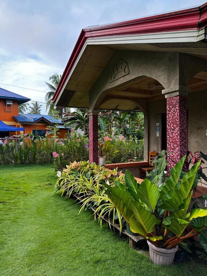 Lhoyjean Garden Hostel Batuan 외부 사진