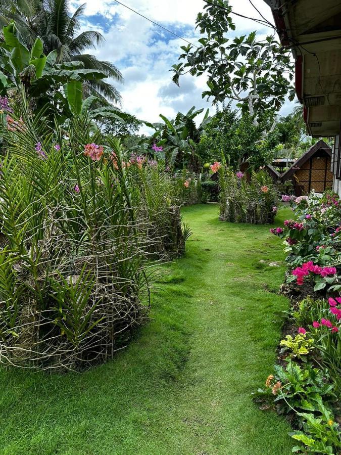 Lhoyjean Garden Hostel Batuan 외부 사진