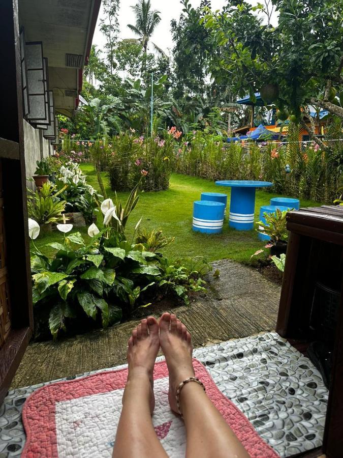 Lhoyjean Garden Hostel Batuan 외부 사진
