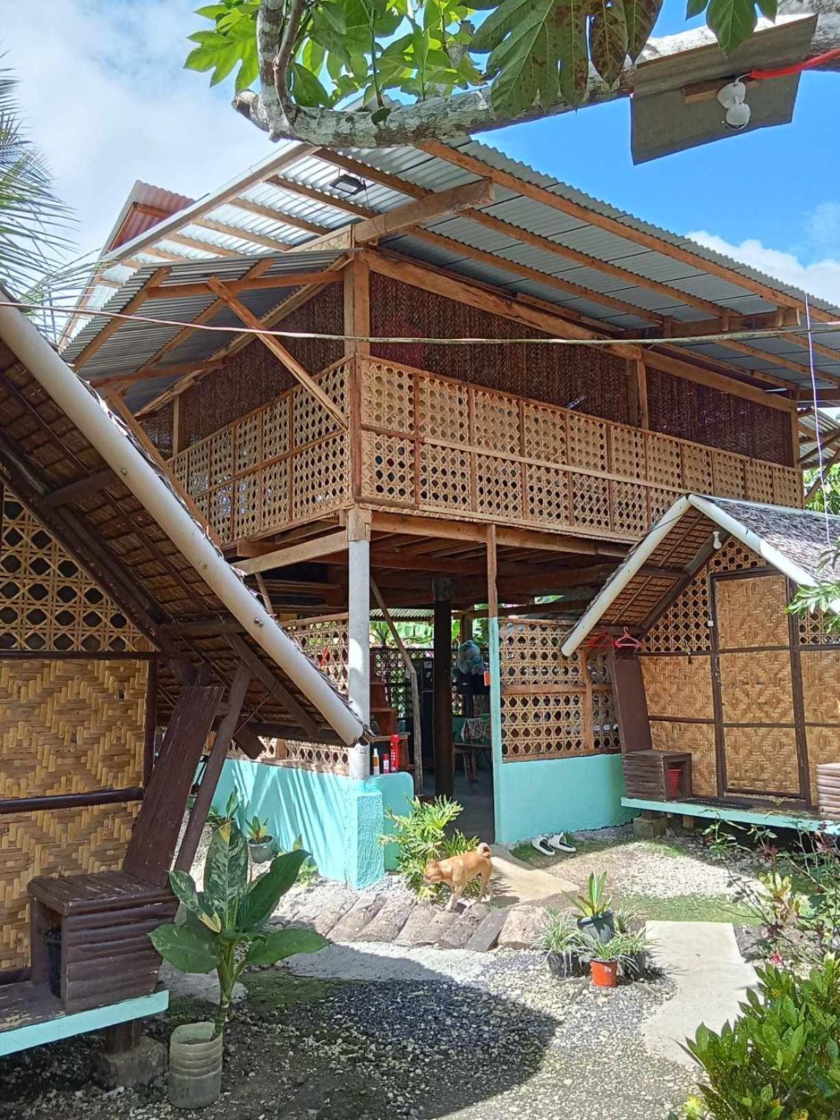 Lhoyjean Garden Hostel Batuan 외부 사진